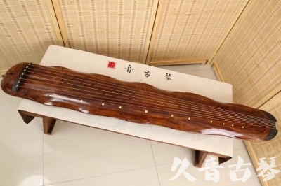玉树藏族自治州●久音古琴  ●今日推荐20240831  【断纹蕉叶】